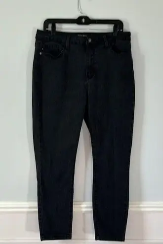 Judy Blue Black High-Rise Boyfriend Jeans Slim Fit Size 32 Cuffed or Uncuffed