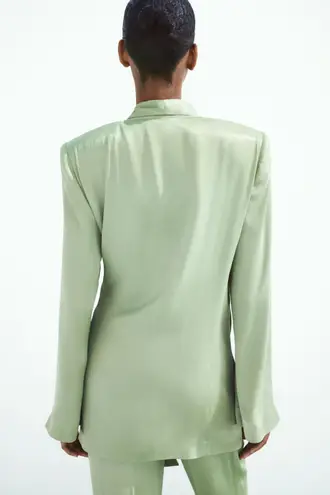 ZARA NWT  GREEN KNOTTED SATIN EFFECT BLAZER 7668/527. Size large.