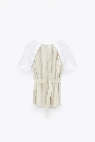 ZARA NWT  Pleated Short Sleeve Top W Belt White