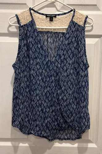 About A Girl About A Girl Made In The USA Blue White Tank Blouse Crochet Trim Large Festival