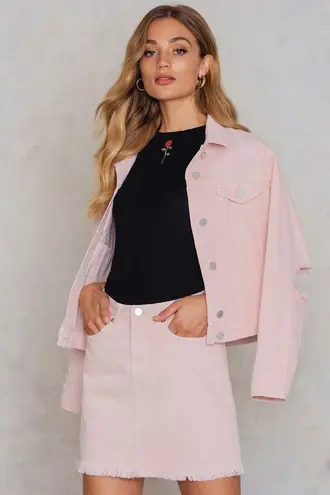 NA-KD Pink Cut Out Sleeve Denim Jacket
