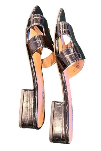 Steve Madden Hadyn Croc Embossed Slide Size 9. Pre