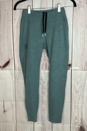 ON Running 7/8 Tights swiss engineering Women's sea green leggings Xsmall Size XS