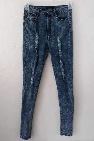 Red Fox Junior Size 9 Distressed Skinny Jeans