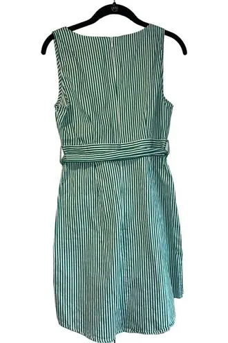 BB Dakota  Green and White Striped V Neck Dress With Belt Size 4 B43‎