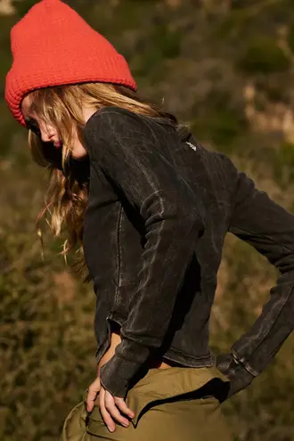 Free People Movement NWT Ribbed Long-Sleeve Baby Tee In Black