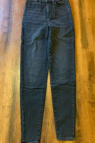 American Eagle  jeans size 00 black curvy super high rise jeggings next level