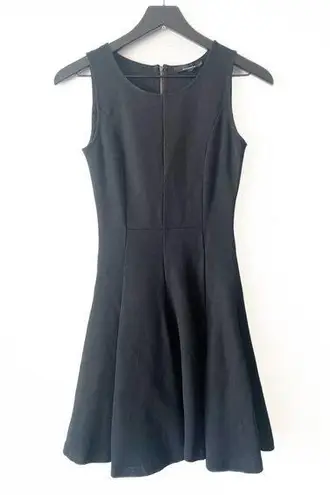 Olivaceous  Women’s S Black Sleeveless Skater Circle Dress