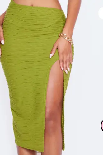 Pretty Little Thing Olive Textured Cross Halterneck Cut Out Midi Dress