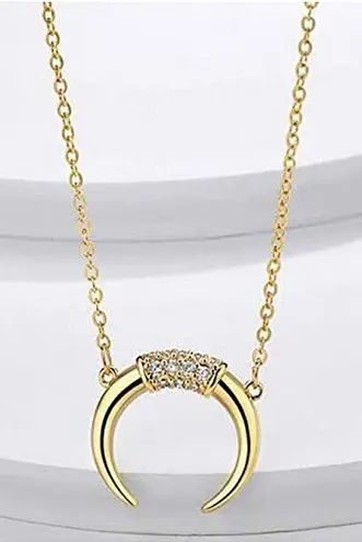 Boutique NEW Women's 18k Gold-Plated Crescent Moon Half Moon Necklace, 16-18"