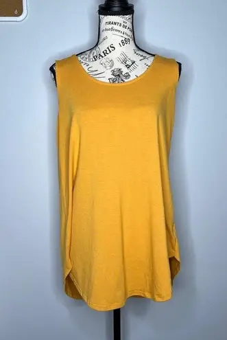 Zenana Premium MEDIUM Mustard Round Scoop Neck Round Hem Tank