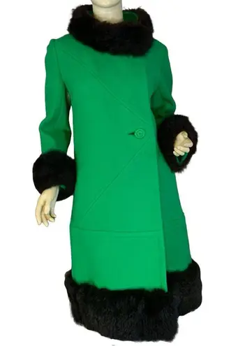 VINTAGE 1960'S JUNIOR PROFILE GREEN WOOL & BLACK FUR TRIM COAT (S)