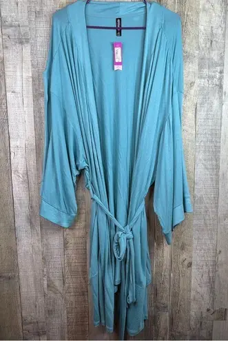 Ambrielle Sleepwear Size 3X Turquoise Robe w/Belt Oversized (Has a spot sleeve)