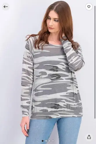 Alternative Women’s Slouchy Grey Camo Pullover Top, EUC, Size Small, MSRP $69