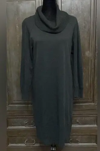 Nina Leonard Black sweater turtleneck dress. Size Large