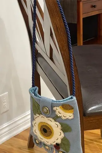 Cute handmade purse with appliqué floral with lining and pocket inside