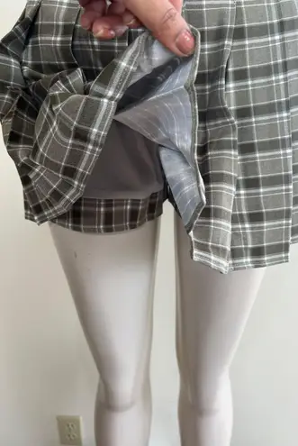 The Comfy  And Ready Plaid Skorts In Dark Green Size M