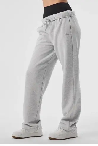 Alo Yoga Accolade Straight Leg Sweatpant Athletic Heather Grey S