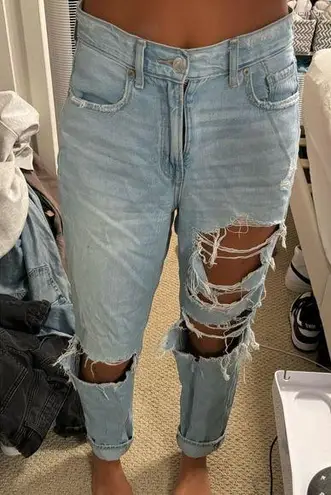 American Eagle AE ripped mom jeans