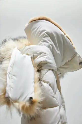 ZARA White Puffer Jacket with Faux Fur Hood Size XS - $125 ZARA White Puffer Jacket with Faux Fur Hood Size XS - $125