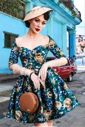 Le Palais Vintage Off The Shoulder Pin Up Dress Retro Glam Floral M runs small Multiple Size M