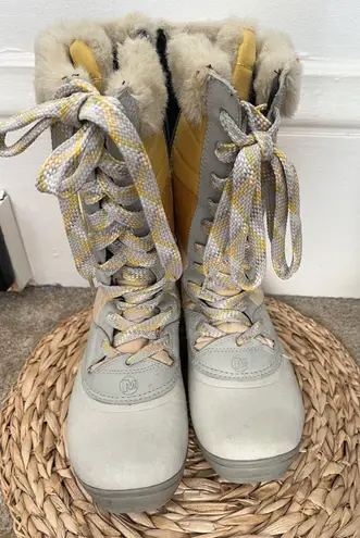 Merrell Winterbelle Waterproof Boot Size 8.5 Insulated Leather Silver Yellow EUC