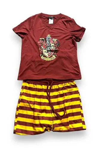 Harry Potter Wizarding World Gryffindor House Burgundy Pajama Set Size M