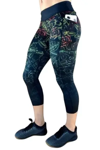 Constantly Varied Gear Dressed to Kill Squats Approved Cropped Leggings Size XS Black