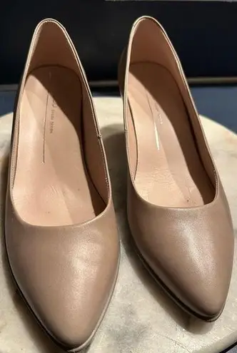 Ecco Danish Light Brown/Beige Color Kitten Heel Plain But sleek Style SZ…