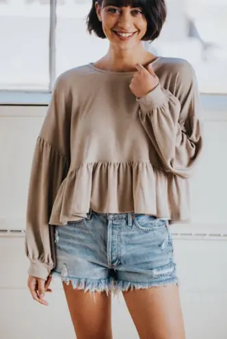 Saints & Hearts Babydoll Loose Fit Top M Long Sleeve Taupe Sweatshirt Flowy Brown Size M