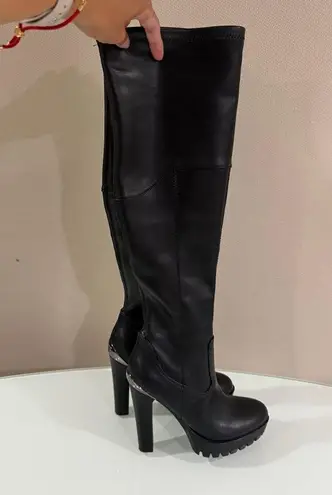 Guess  Taylin Women's Black Faux Leather Lugged Sole Thigh-High Boots Size 6.5