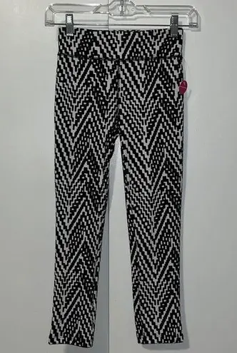 Flirtitude Flirty Crop Capri Leggings Black White Yoga Workout Athletic Pants XS