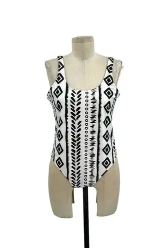 Chubbies One Piece Swimsuit White Black Tribal Geometric Print Size XL