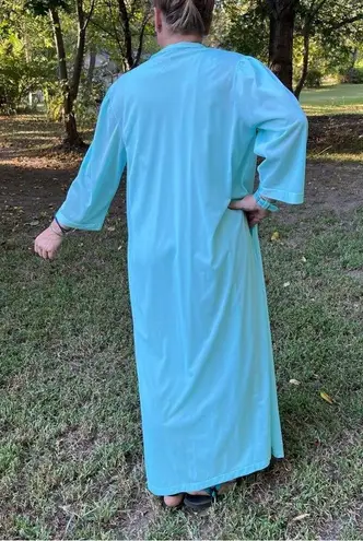 Vanity Fair Vintage peignoir neglige set Robbins egg blue