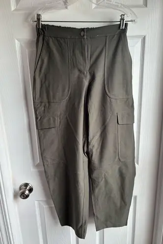 Lululemon  Light Utilitech Cargo Pocket High-Rise Pants 26 - Image 3