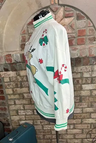 Christmas sweatshirt santo reindeer tree red green white vintage Size M