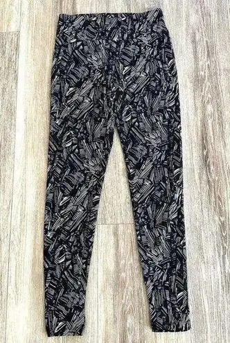 LuLaRoe  black and white leggings