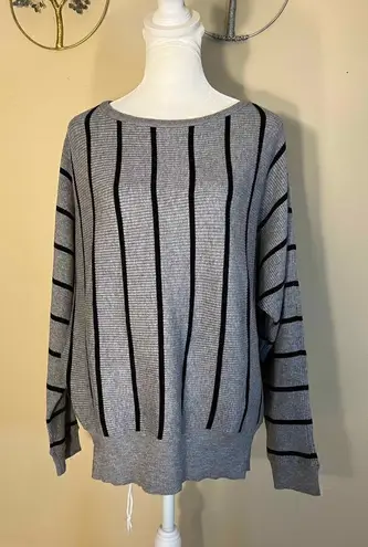 Carmen Marc Valvo NWT! Gray Ribbed Knit Black Stripe Dolman Sleeve Sweater M
