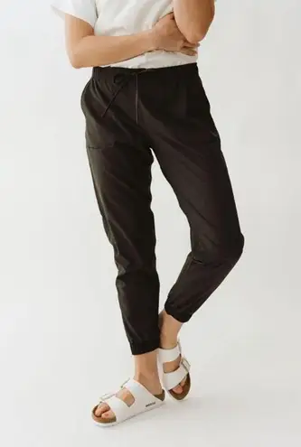 ALBION FIT Albion JETSETTERS jogger black size XS petite
