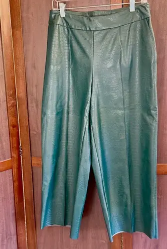 JASON WU Women's Faux Leather Croc Culotte Cropped Wide Leg Pants. Size 6 Green