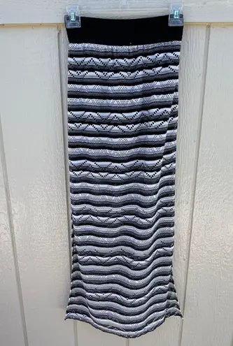 Joe B by enbasset | Eyelet Side Slit Maxi Skirt