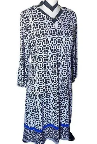 Tacera {} ~ black & white with a hint of blue at the bottom ~ versatile dress