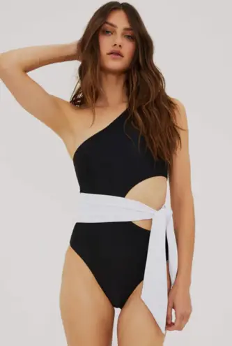 Beach Riot BRAND NEW NEVER WORN- ONE PIECE - size Small🖤
