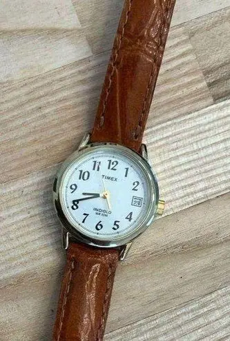 Timex Indiglo Ladies Watch Genuine Leather Strap White Dial Gold Case