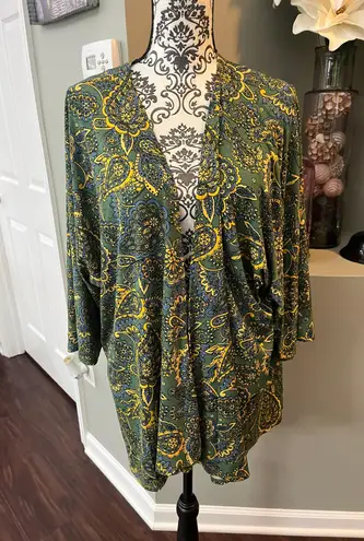 LuLaRoe NWOT  Green Paisley Pattern Size Large Kimono