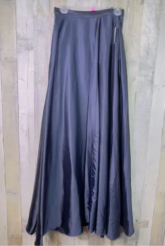 Crystal Doll Size 7 Set with Padded Halter Top & Maxi Skirt in Navy Blue