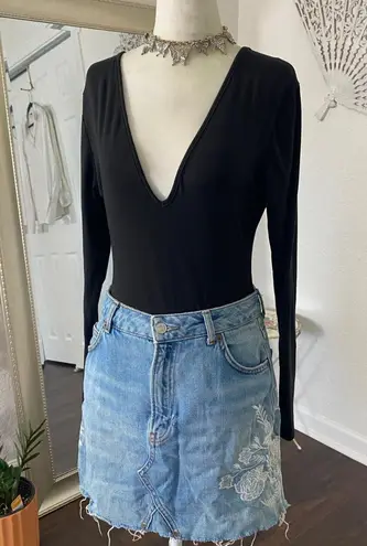 Early 2000's Marci Black Stretchy Deep V