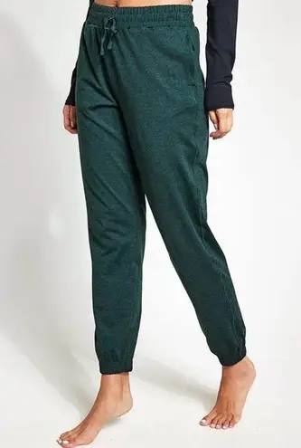 Girlfriend Collective  ReSet Joggers Moss Green