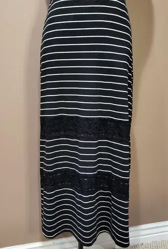 Bobeau Jersey B&W Striped Lace Peekaboo Stripes Maxi Skirt sz S