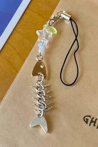 Handmade fish bone phone charm/bag accessory/car decoration🐟🩵